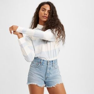 NWT Levi’s 501 high rise light wash shorts